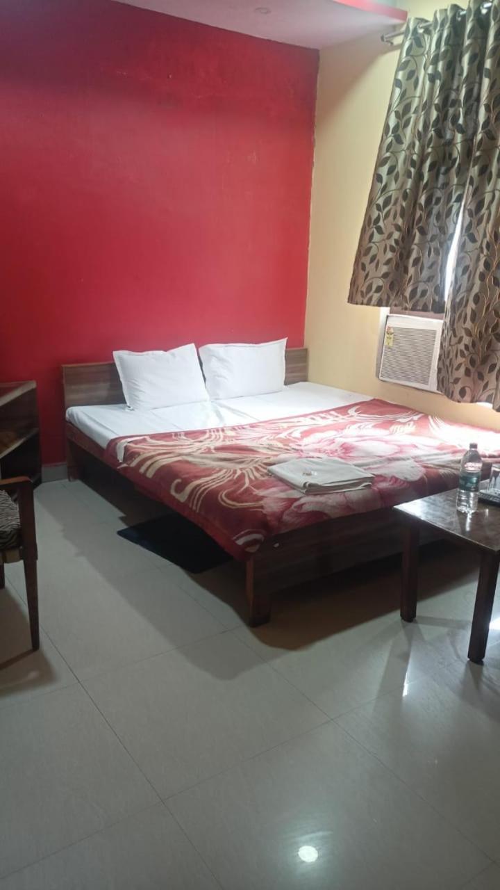 Hotel Shyam Utsav Mirzāpur Esterno foto