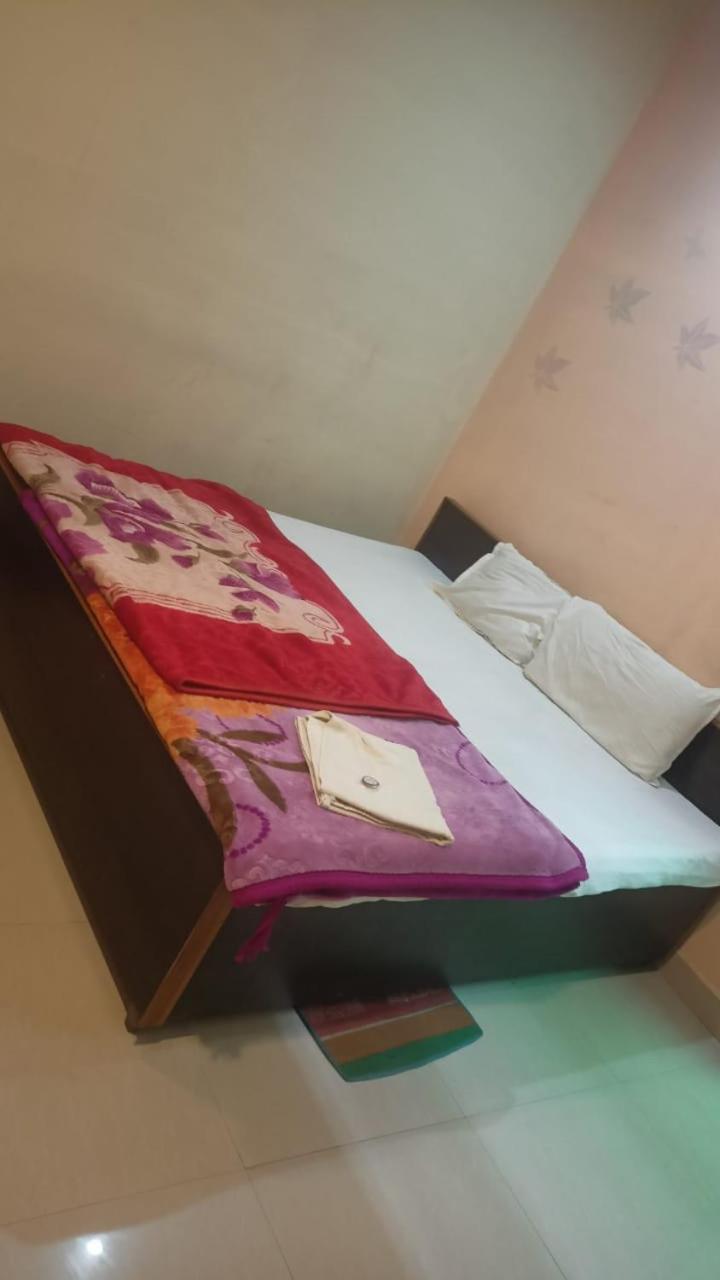 Hotel Shyam Utsav Mirzāpur Esterno foto